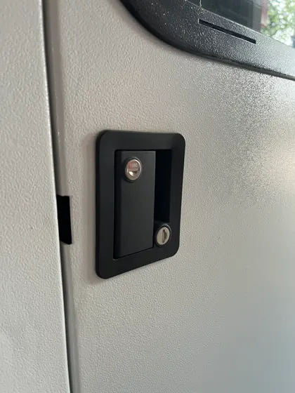 Detalhe da fechadura — MUTMETAL